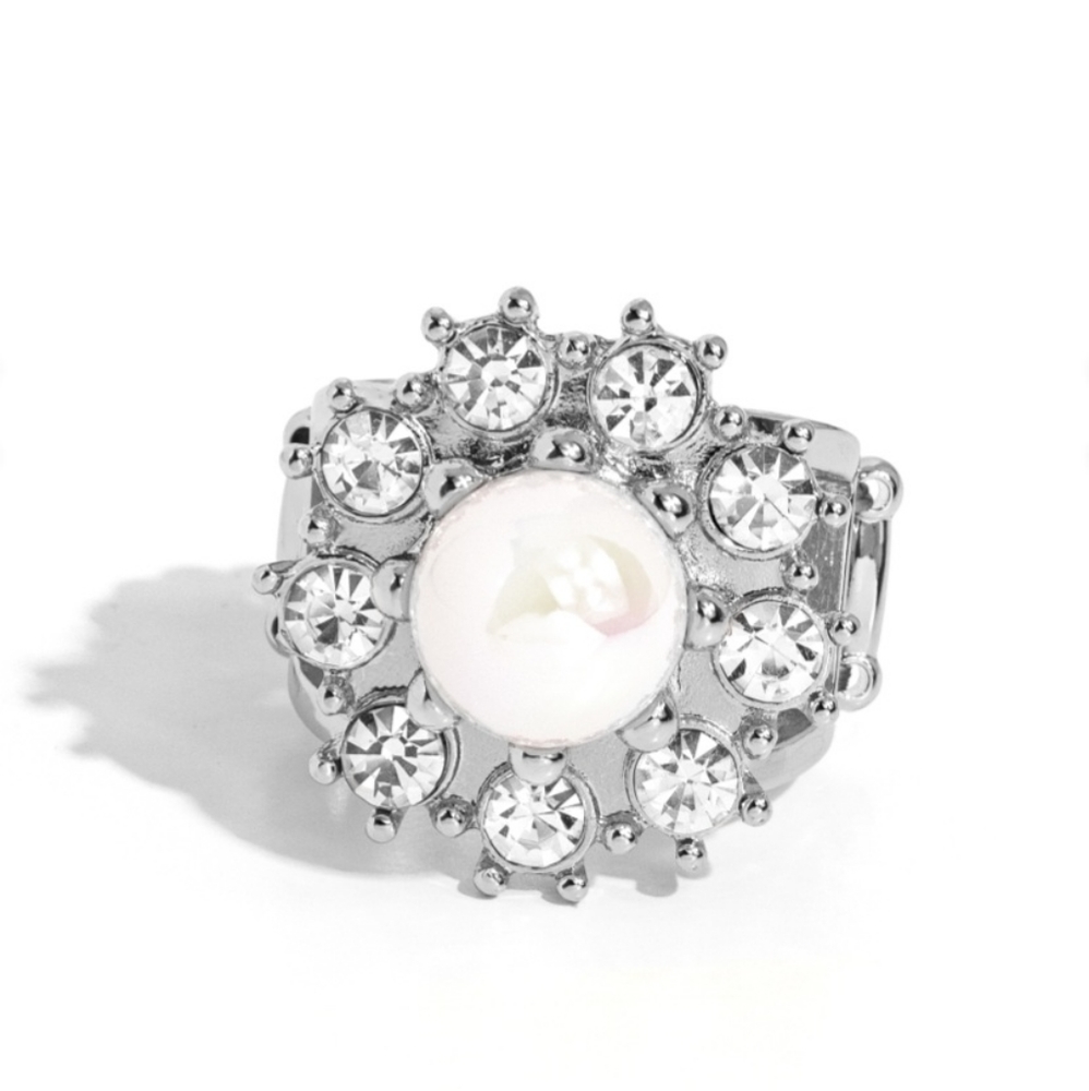 Elite Enchantment White Ring 💍 Silver STRETCHY Iridescent!